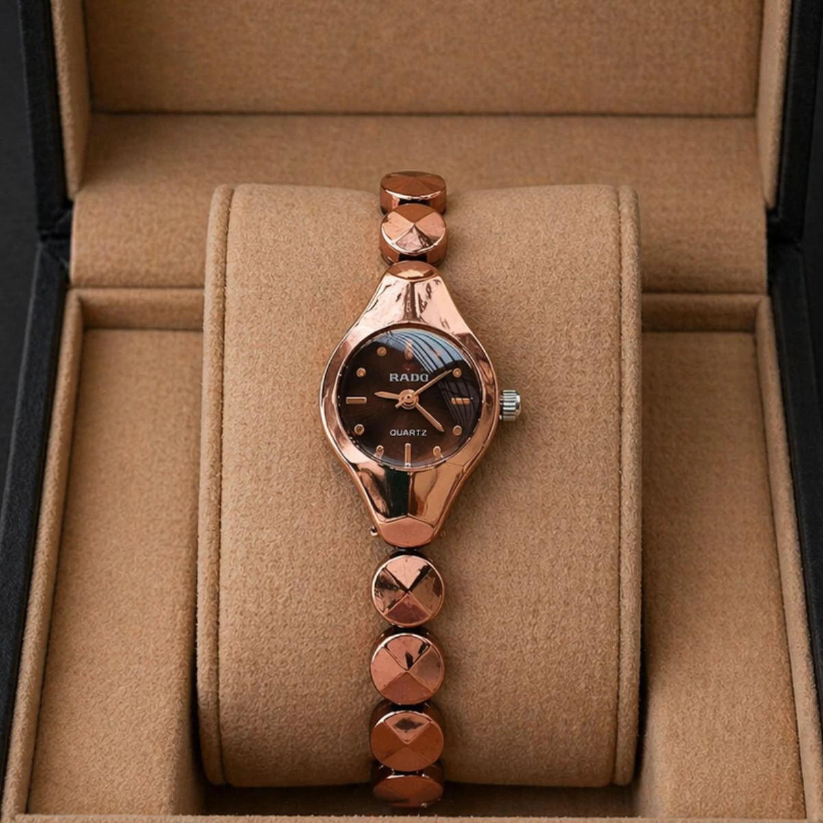 Luxury Ladis Watch Model 5590 Rose Golden Colour Watch Women