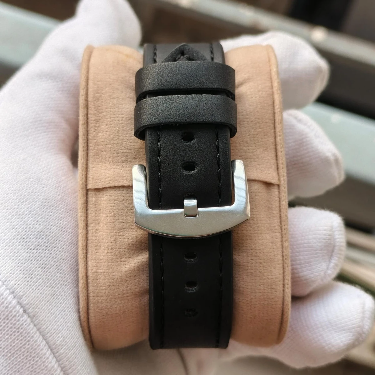 Sober Watch Model 980 Premium Watch Belt Black  Dial Black Colour Watch For Man + এক পিস ব্যাটারি ফ্রি।