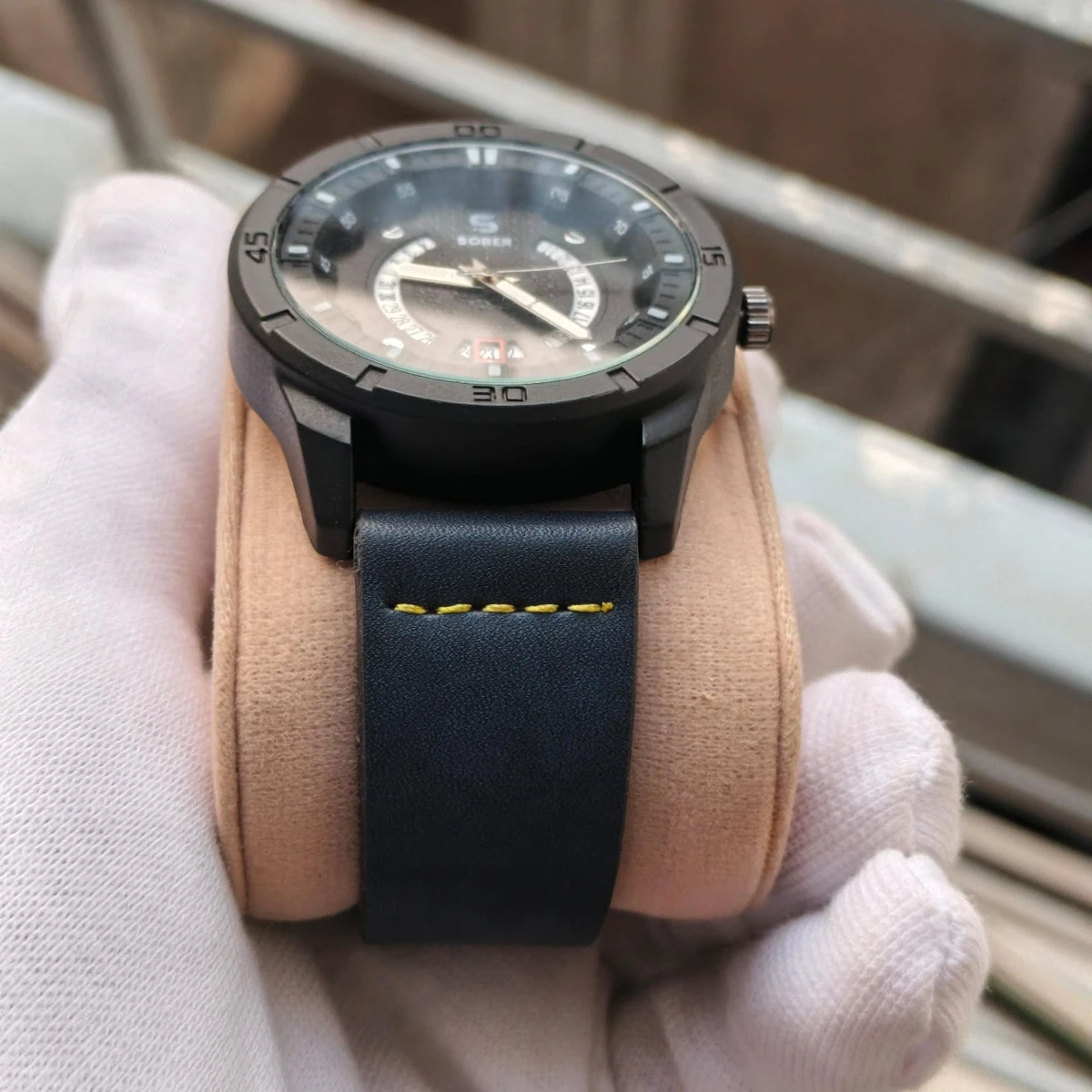 Sober Watch Model 995 Premium Watch Belt Blue Dial Black Colour Watch For Man + এক পিস ব্যাটারি ফ্রি।