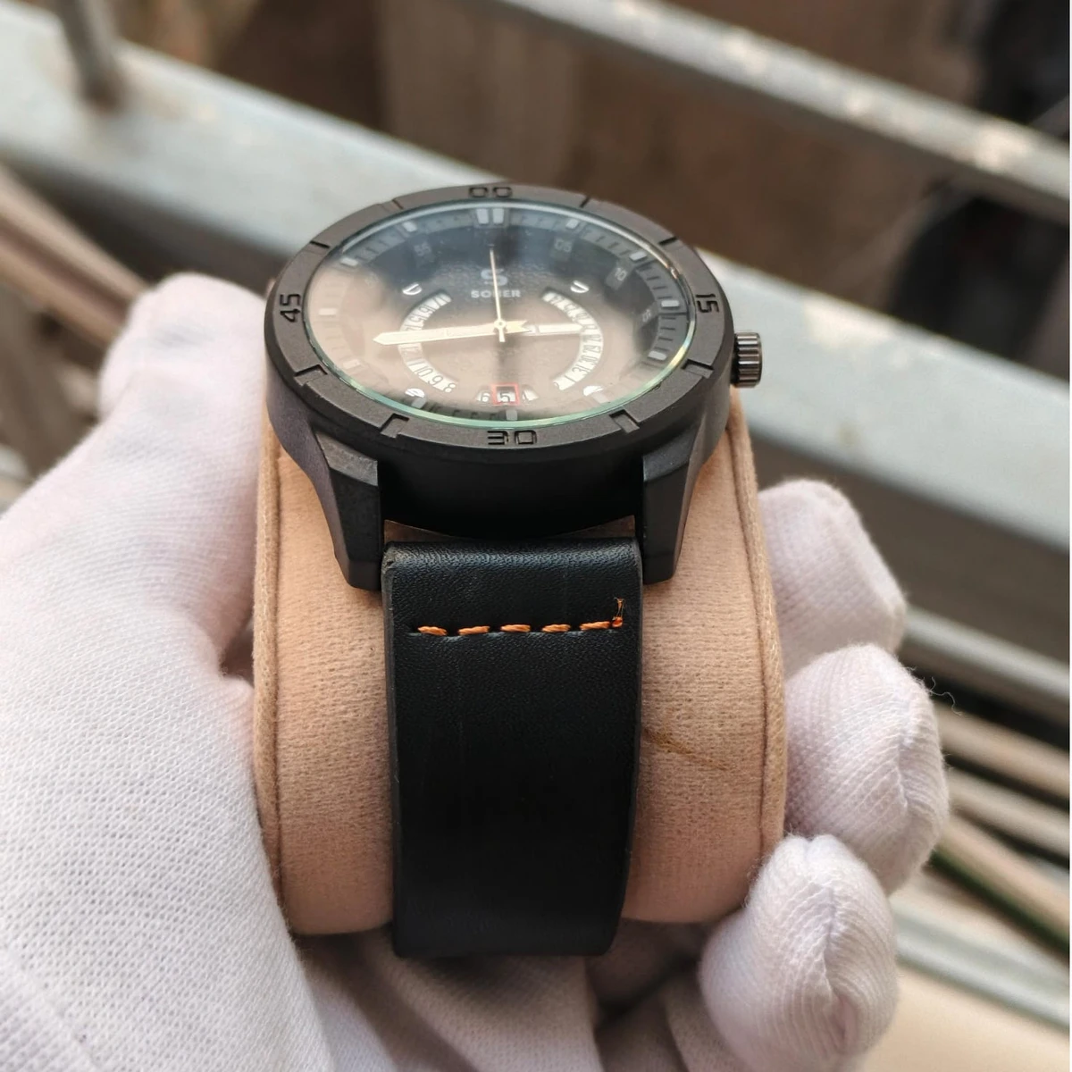 Sober Watch Model 995 Premium Watch Belt Blue Dial Black Colour Watch For Man + এক পিস ব্যাটারি ফ্রি।