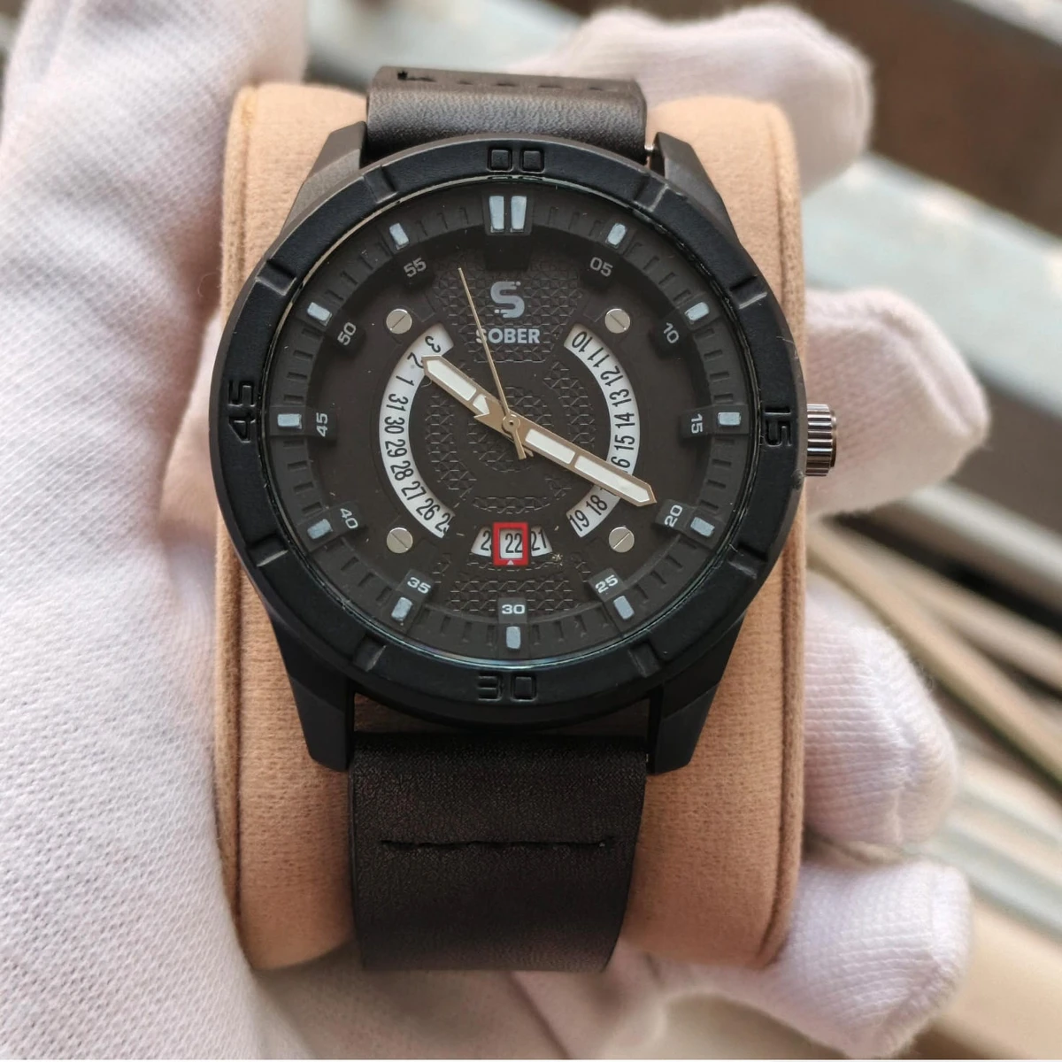 Sober Watch Model 995 Premium Watch Belt Ash Dial Black Colour Watch For Man + এক পিস ব্যাটারি ফ্রি।