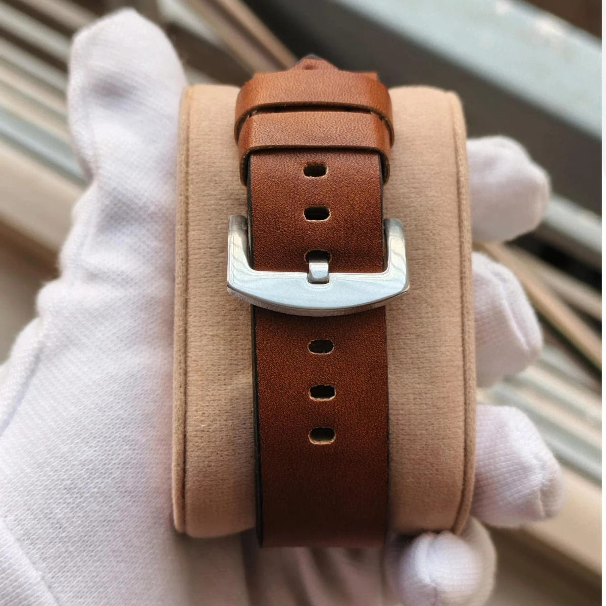 Sober Watch Model 995 Premium Watch Belt Brown Dial Black Colour Watch For Man + এক পিস ব্যাটারি ফ্রি।