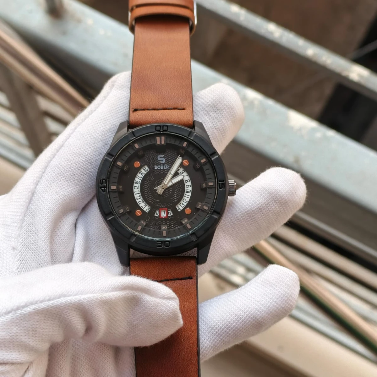 Sober Watch Model 995 Premium Watch Belt Brown Dial Black Colour Watch For Man + এক পিস ব্যাটারি ফ্রি।