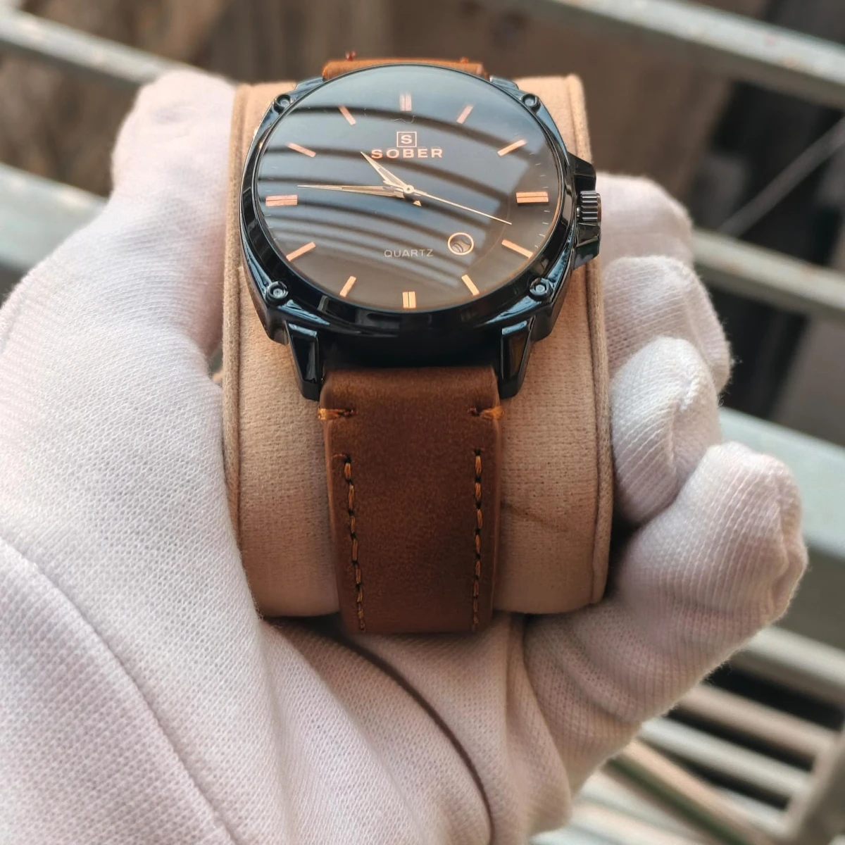 Sober Watch Model 985 Premium Watch Belt Brown Dial Black Colour Watch For Man + এক পিস ব্যাটারি ফ্রি।